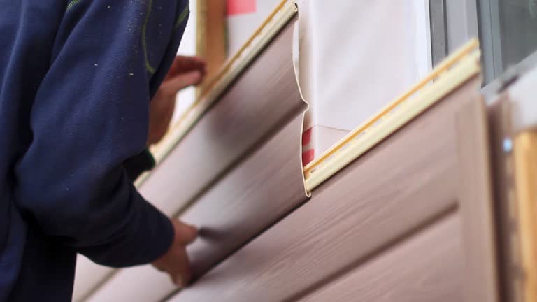 Best Construction Debris Removal  in Mona, UT